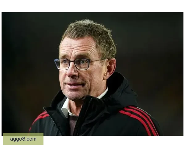 在朗尼克看来曼联领导力失序离任后豪掷七八亿却跌至第十五名联赛